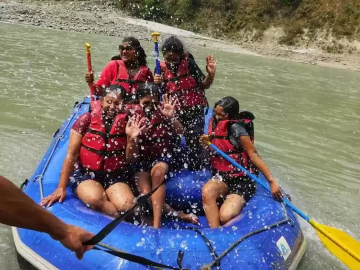 Photo of River rafting in tee