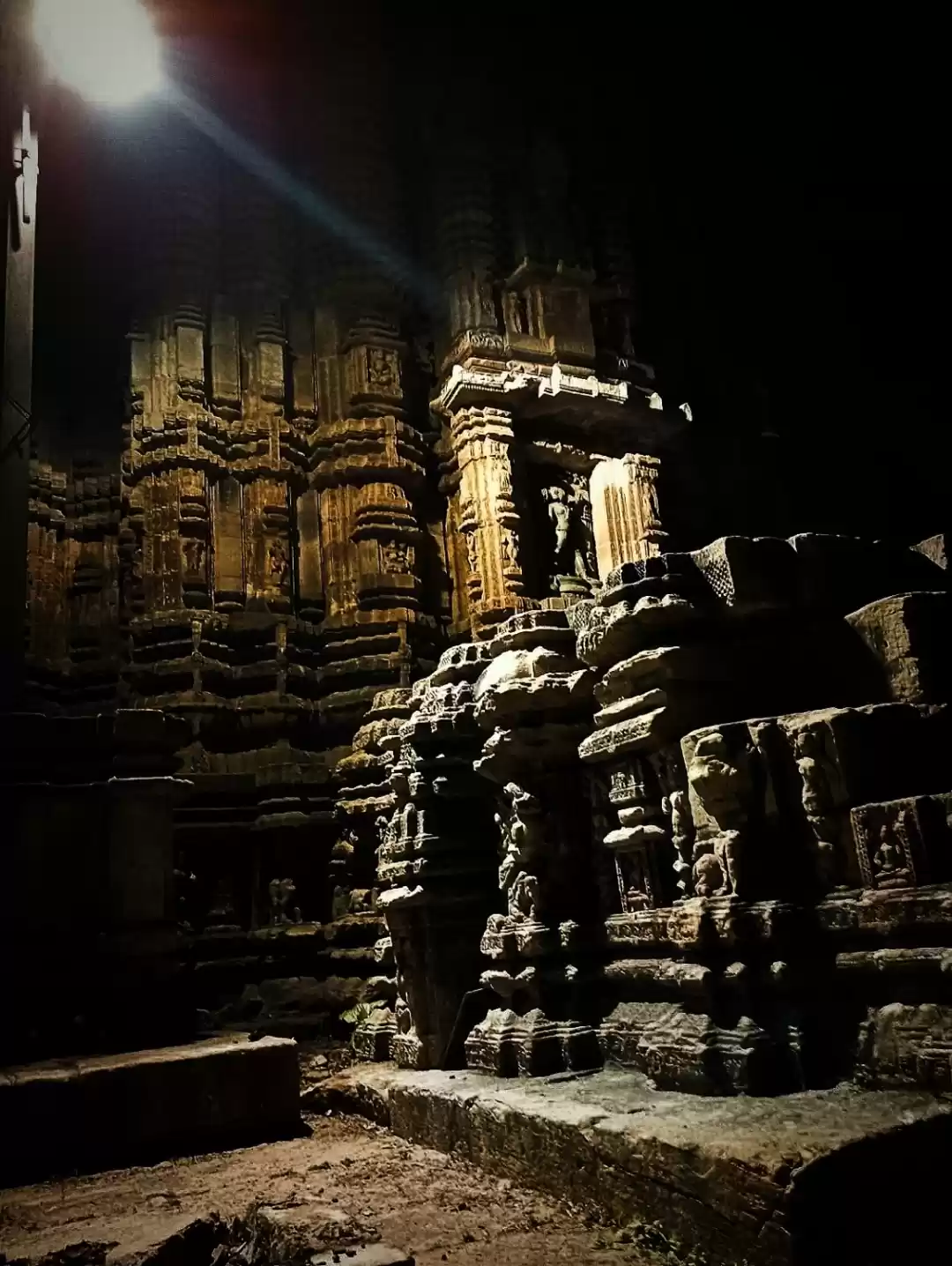 Photo of Broken temple