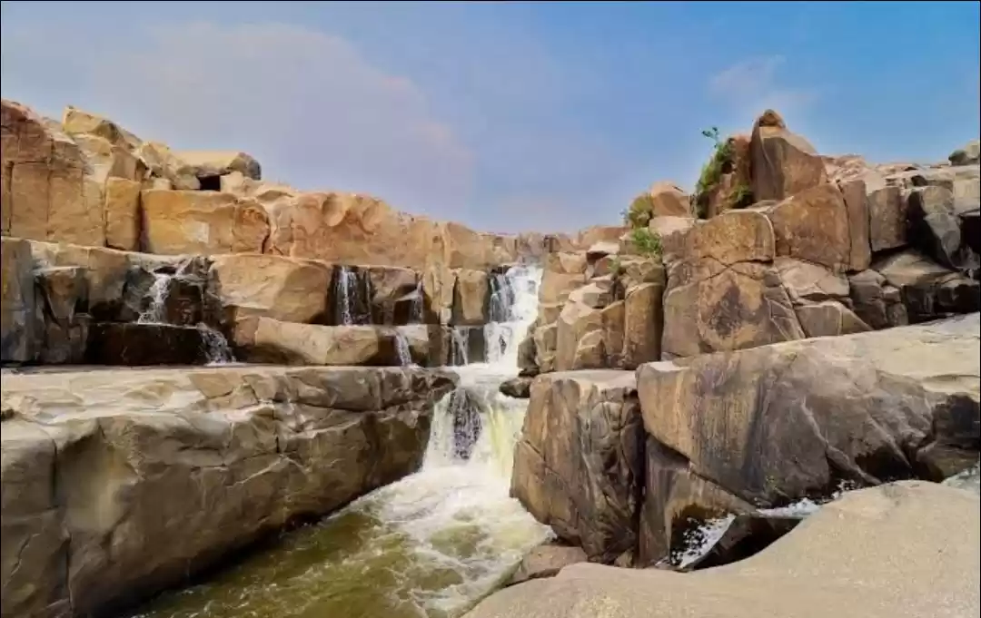 Photo of Dev-Pahari Waterfall