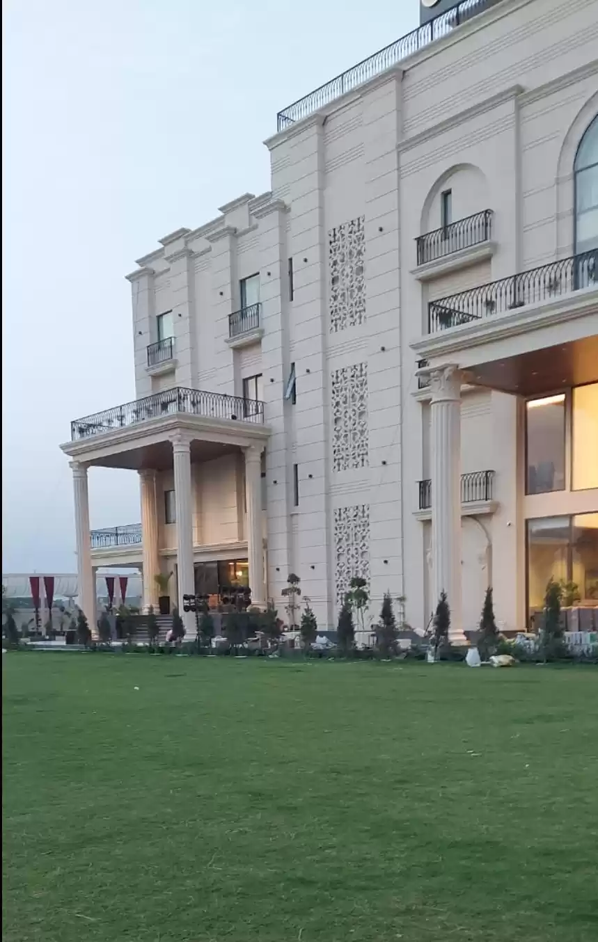 Photo of the ramayana hotel