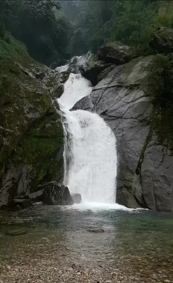 Photo of Naga Falls, North Si