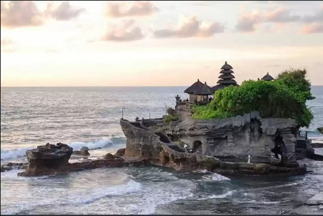 Photo of Tanah lot temple,ulu