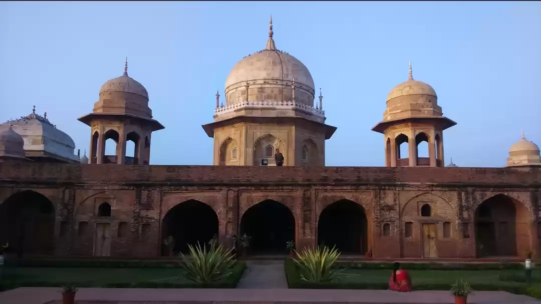 Photo of Sheikh Chilli Tomb V