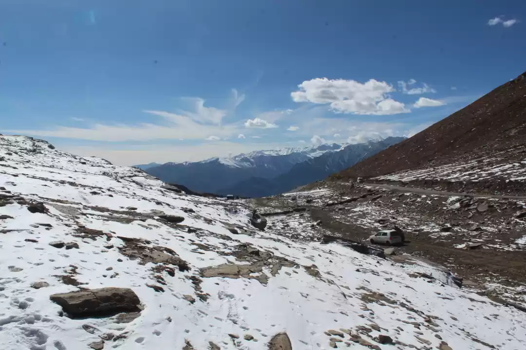 Photo of Rohtang pass in nov.