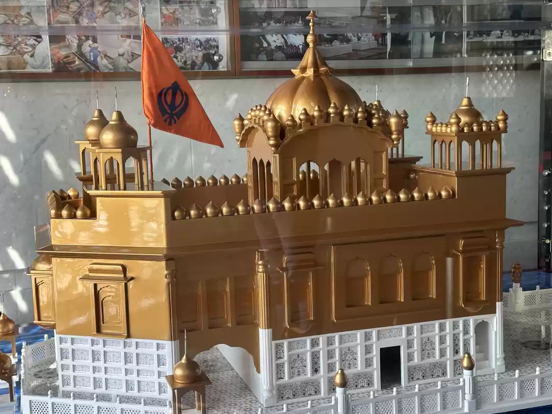 Photo of Hindu temple and Gur