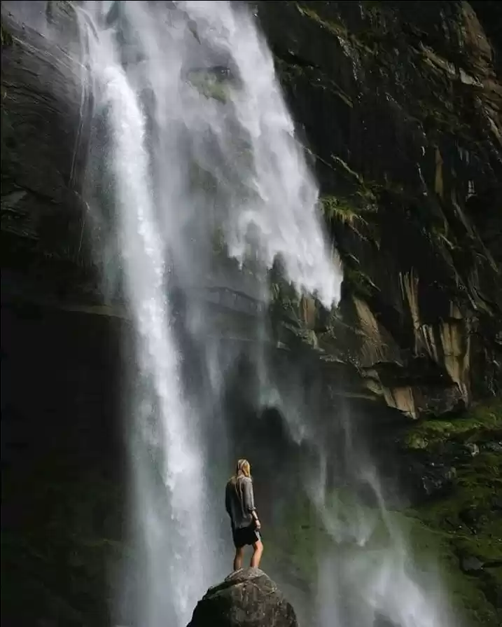 Photo of Jogini Waterfall Man