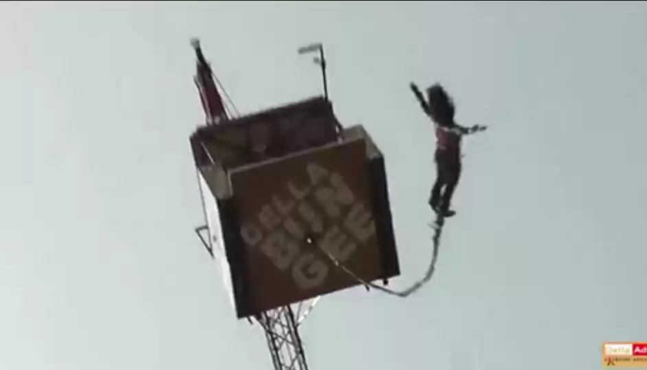 Photo of Two Faces Of Travell