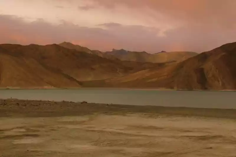 Photo of A Few Banks To Barbe