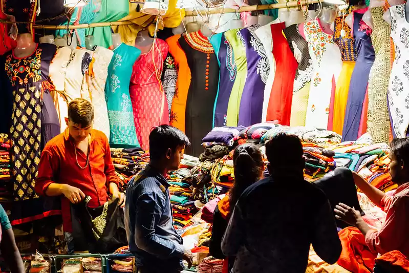 Dadar Hindmata Market Lehenga 1000rs || Latest Bridal Lehenga Collection ||  Tanveer Designer - YouTube