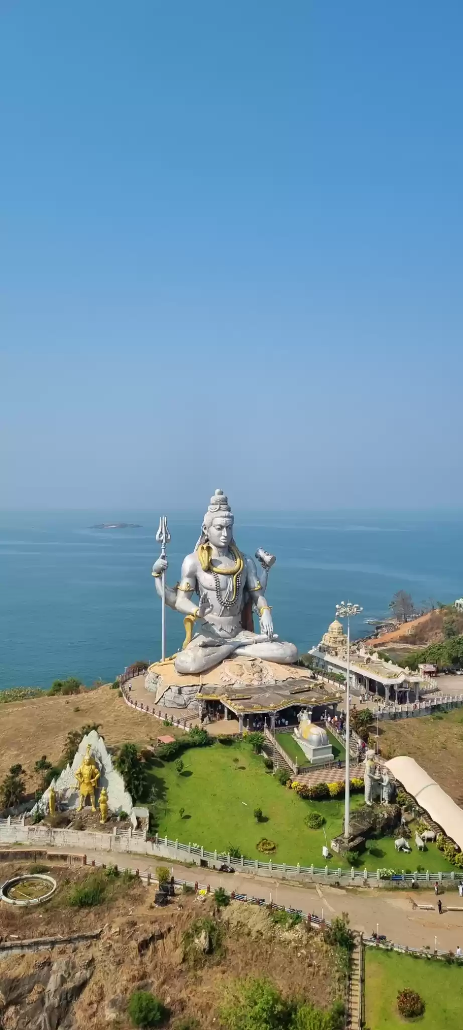 Photo of Murudeshwara temple.