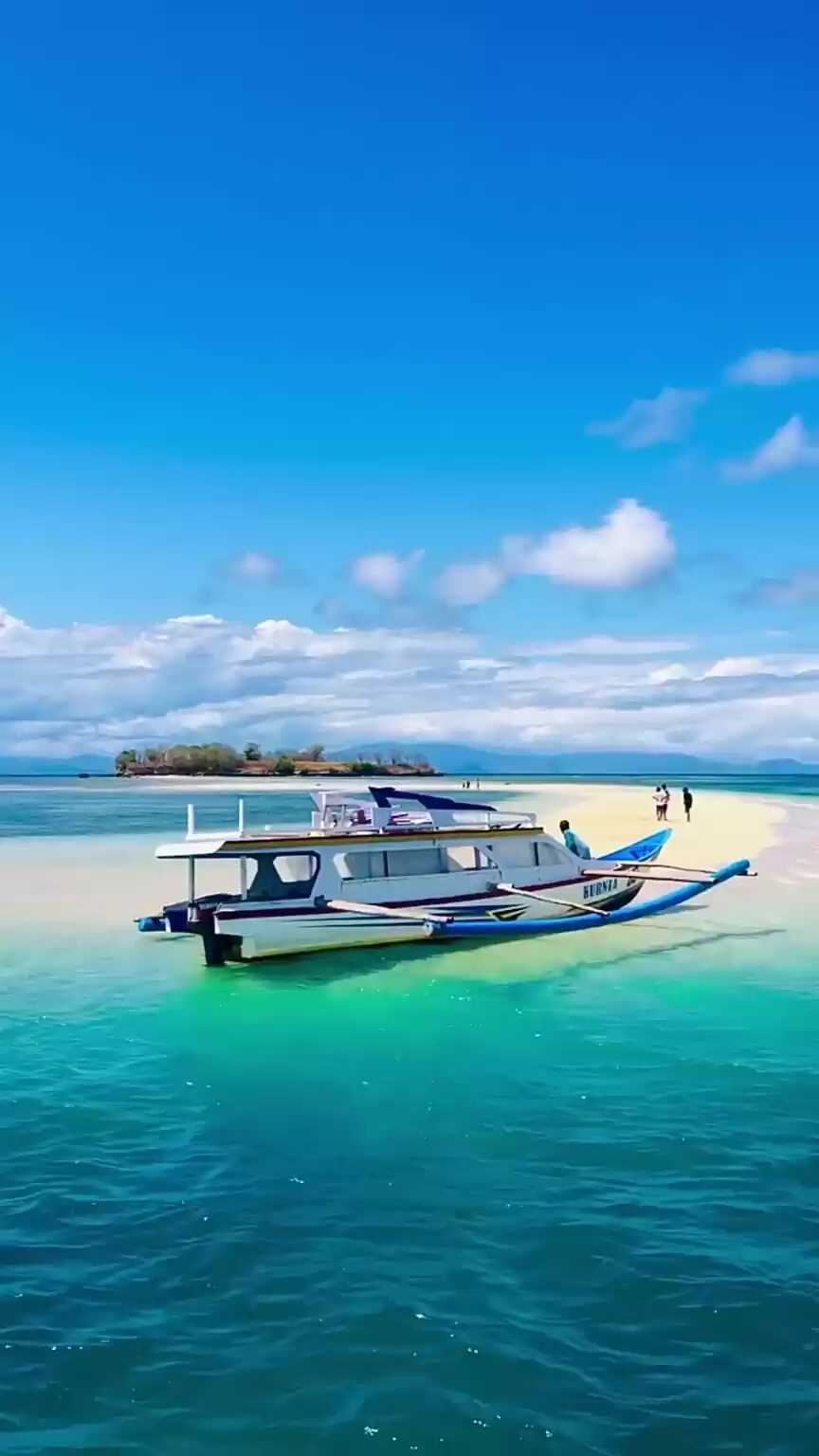 Photo of Lombok island of Ind