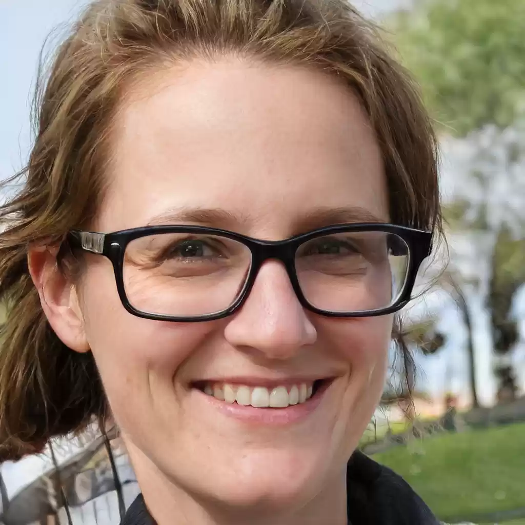 Photo of Sarah Wilson