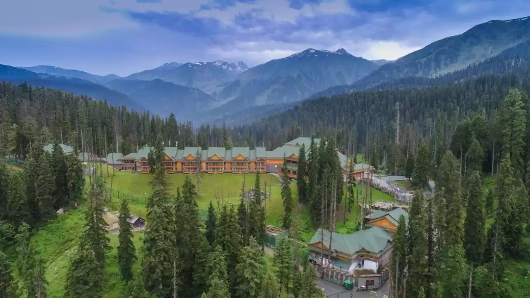 Photo of Spas, Yoga Retreats,