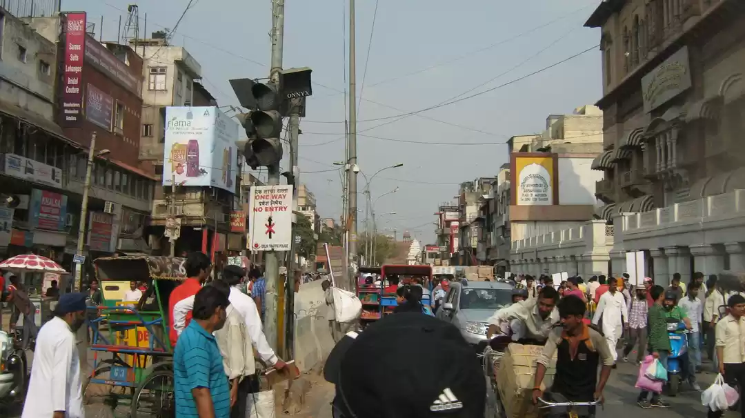 Photo of 3 guys taking on 2 t