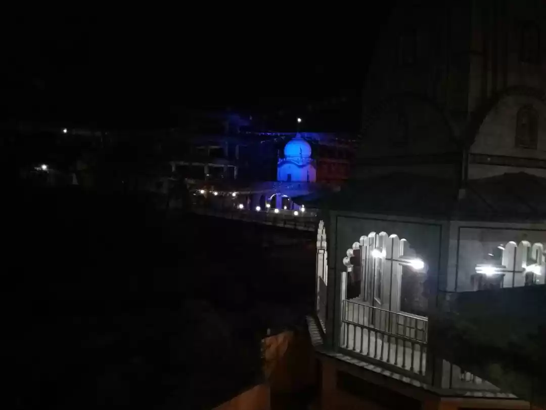 Photo of Fire in snow.