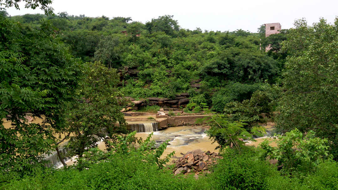 Lakhaniya Dari Waterfall Varanasi Itinerary How To Reach Activities To Do Tripoto Telah menceritakan kepada kami abdullah bin yusuf, malik memberitakan kepada kami, dari ibnu syihab, dari a'raj. lakhaniya dari waterfall varanasi