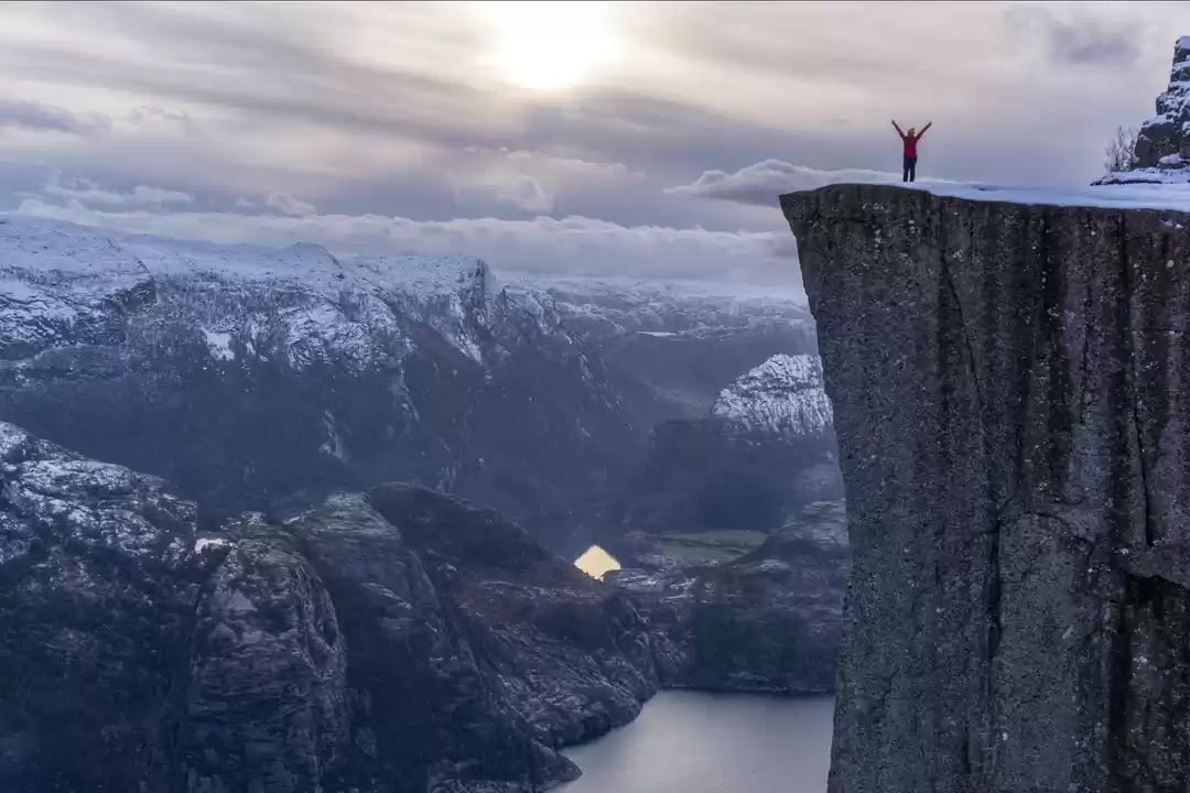 Photo of Hike to the Pulpit R