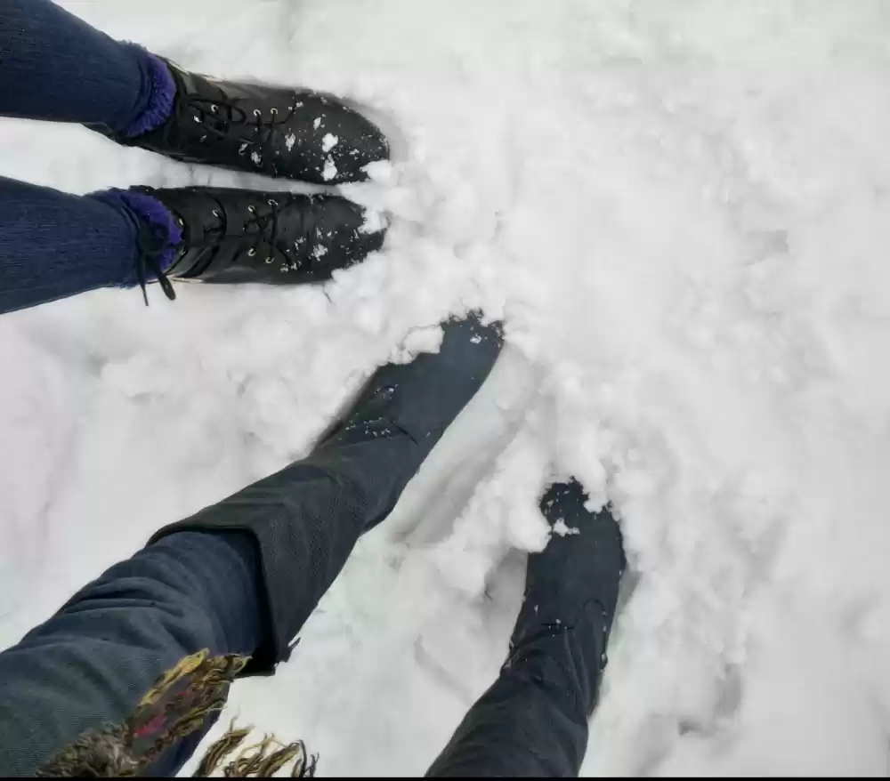 Photo of HOW WELL CAN TWO GIR