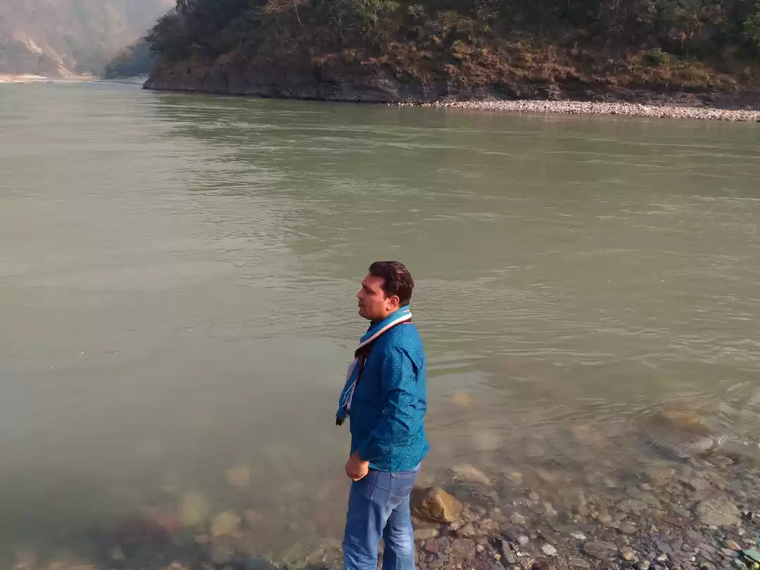 Photo of 2 People 1 Hero Spen