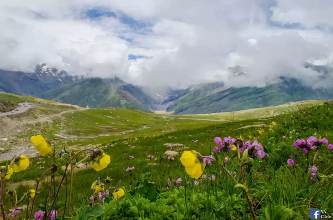 Photo of Rothang Pass: Gatewa
