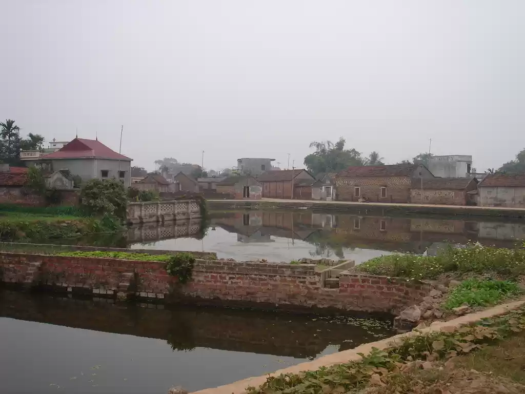 Photo of Biking across Duong 