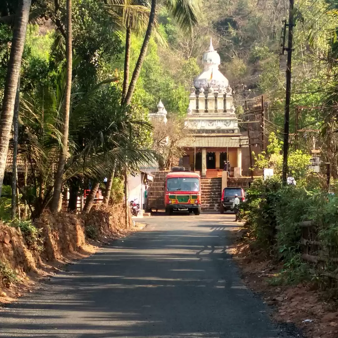 Photo of STs (MSRTC) red bus.