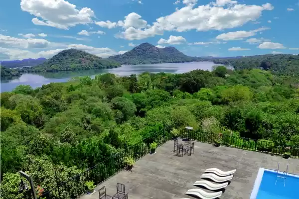 Photo of A Week in Paradise: 