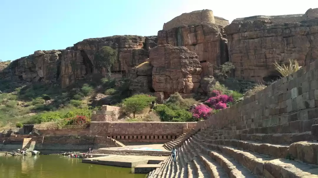 Photo of Rowdy Rathore: the b