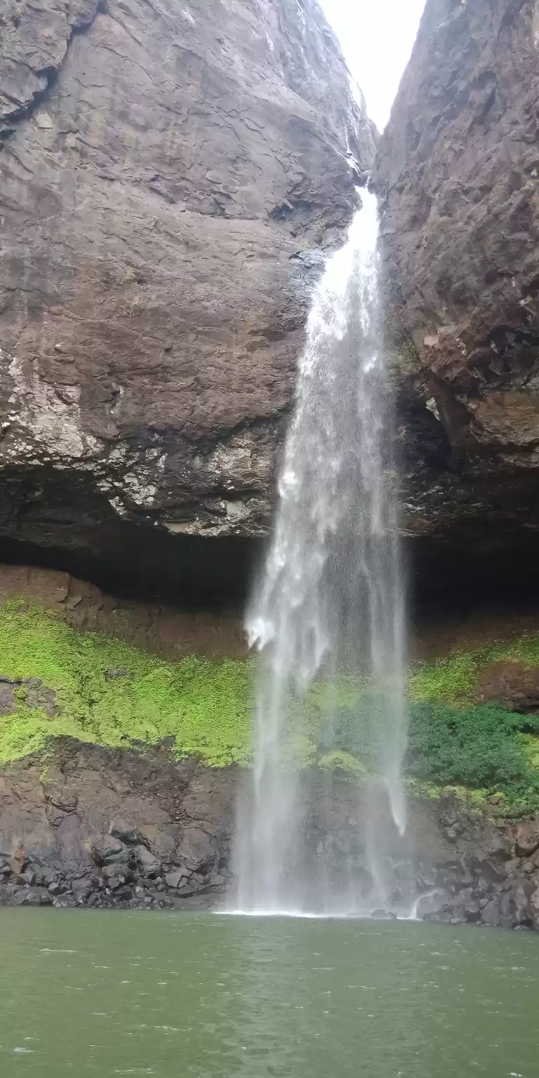 Photo of Devkund Waterfall He