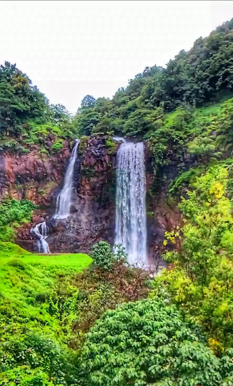 Photo of Like Waterfall ...Li