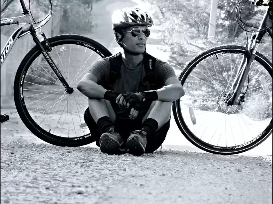 Photo of A Solo rider