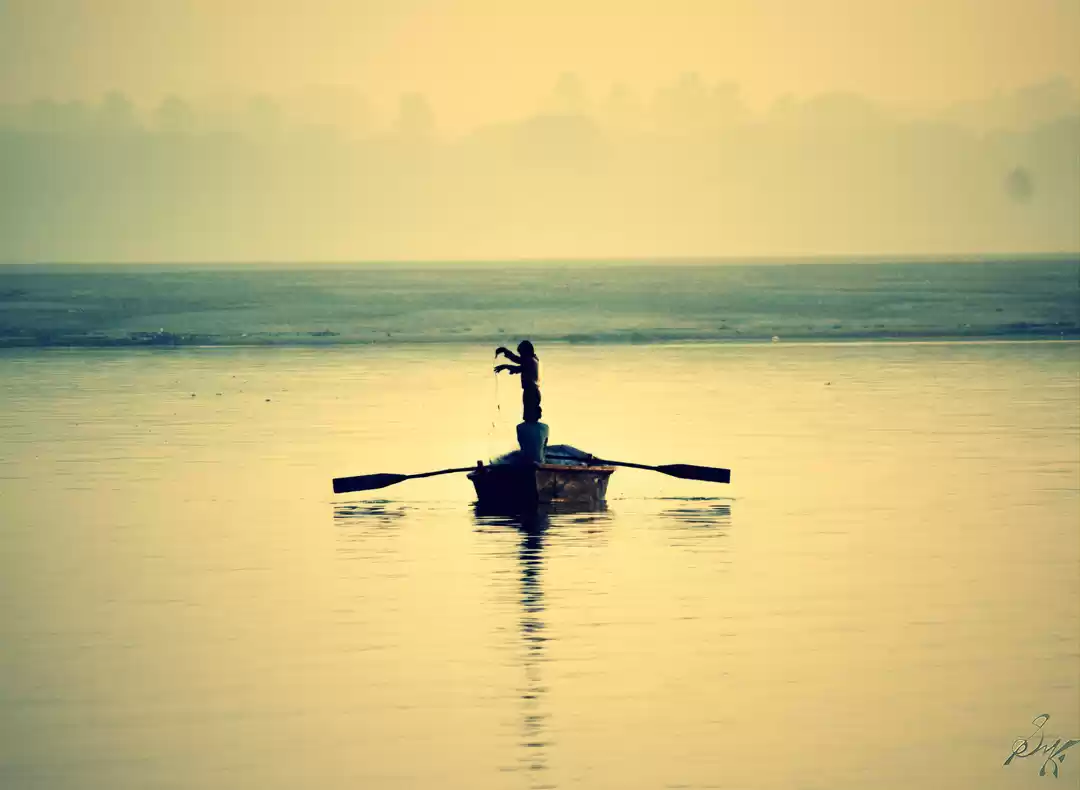 Photo of Varanasi - The essen