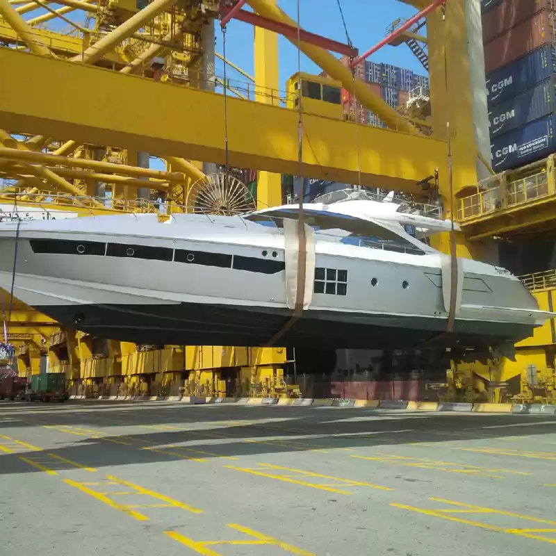 Photo of Yacht transport in D