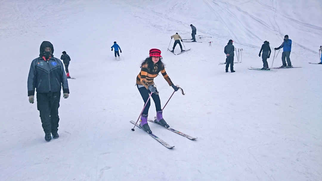 A less know place to indulge in Alpine Skiing: Narkanda - Tripoto