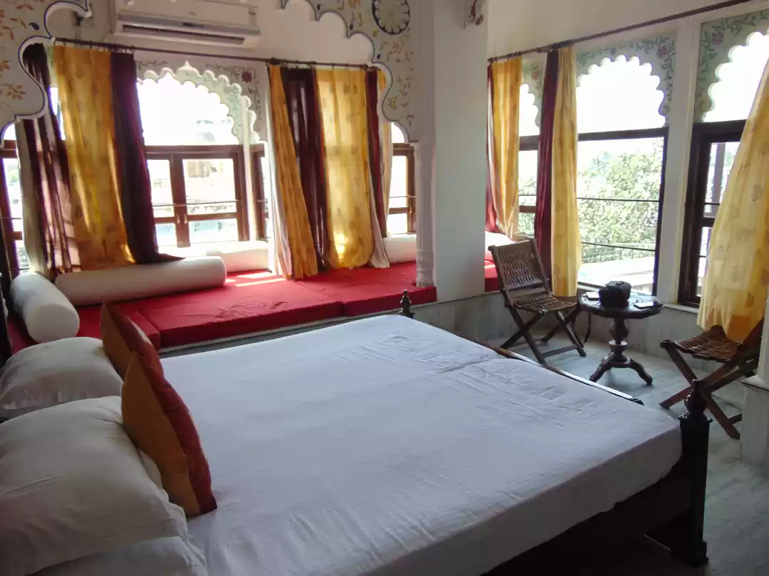 Photo of Udaipur: Straight f