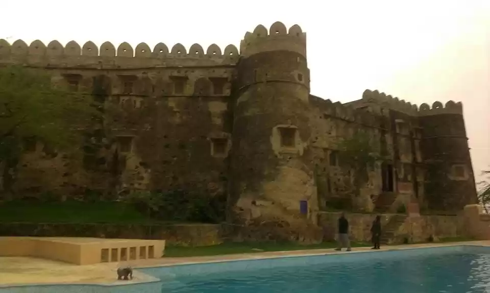 Photo of The Hill-Fort at Kes