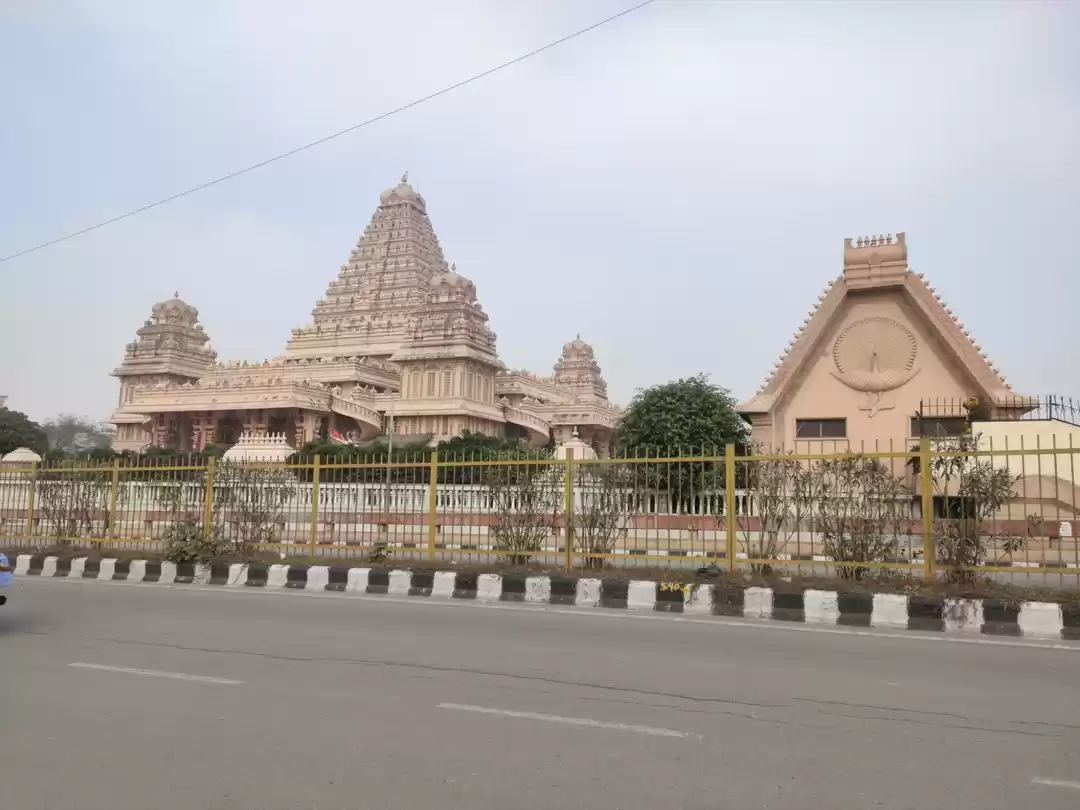 Photo of Chhatarpur temple