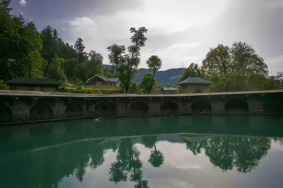 Photo of Verinag and Kolam Ch