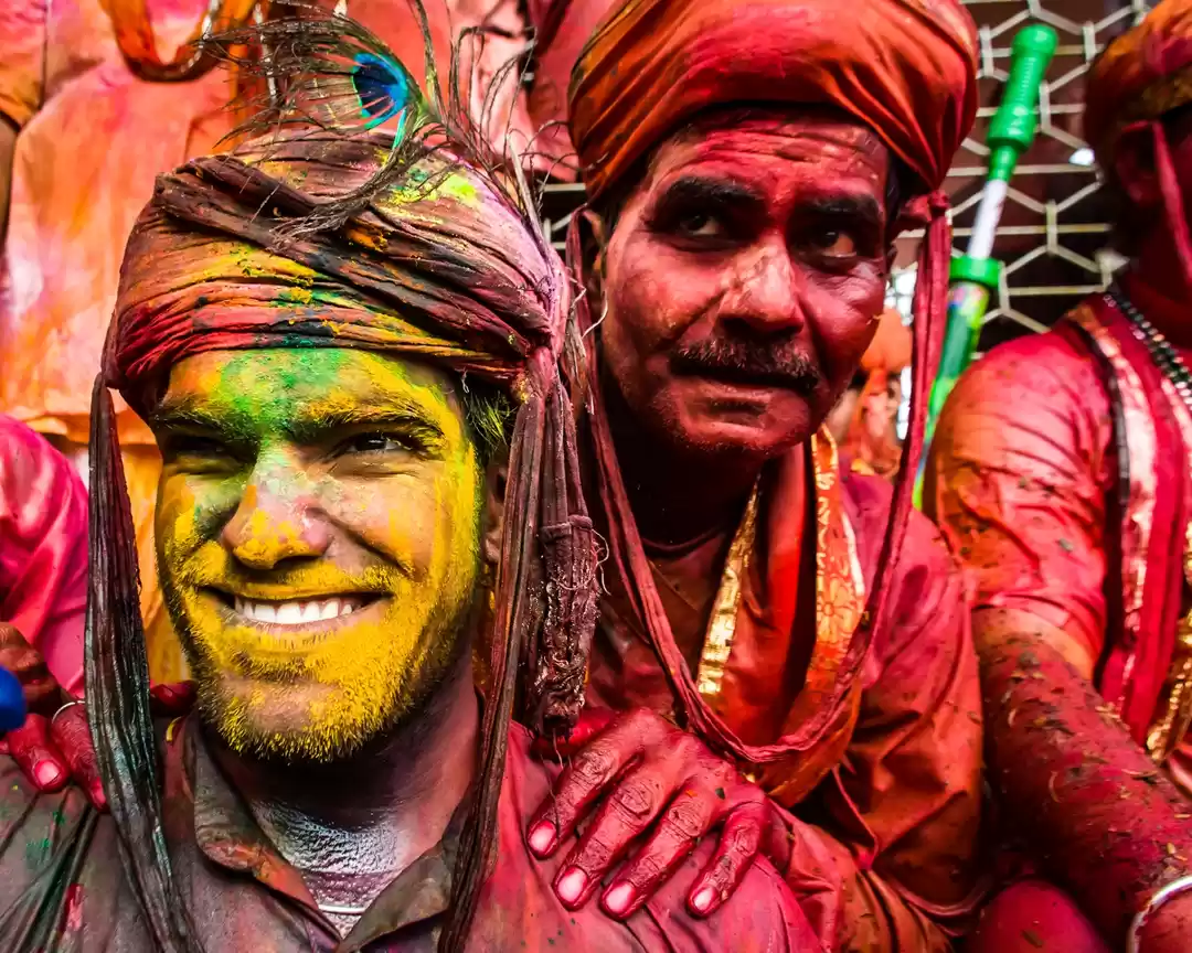 Photo of Colorful Chaos : Hol