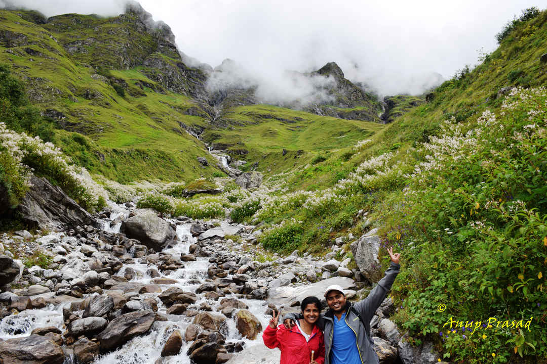 Couples hiking trips 2025
