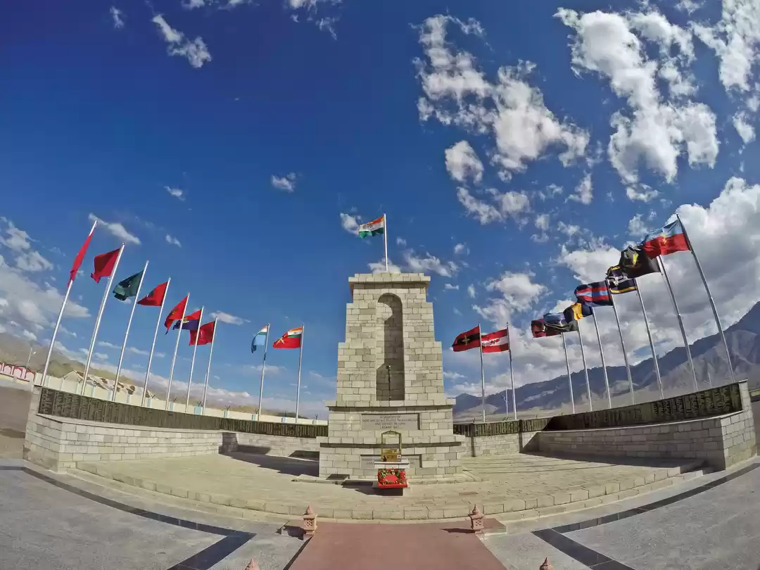 Photo of 8 War Memorial Const