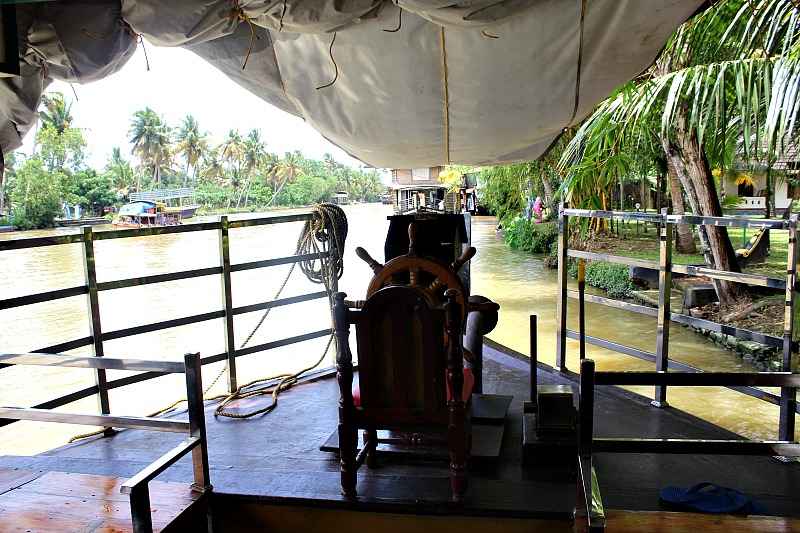 Photo of House boat in the back waters of Alleppy