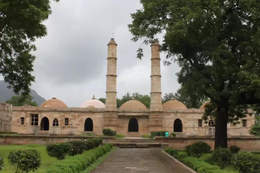 Photo of The lesser known UNE