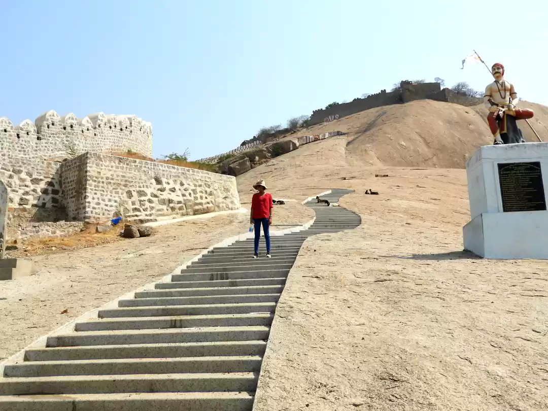Photo of Bhongir Fort - Short