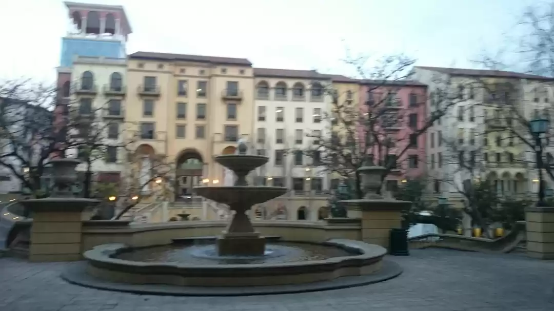 Photo of South Africa ...
Roa