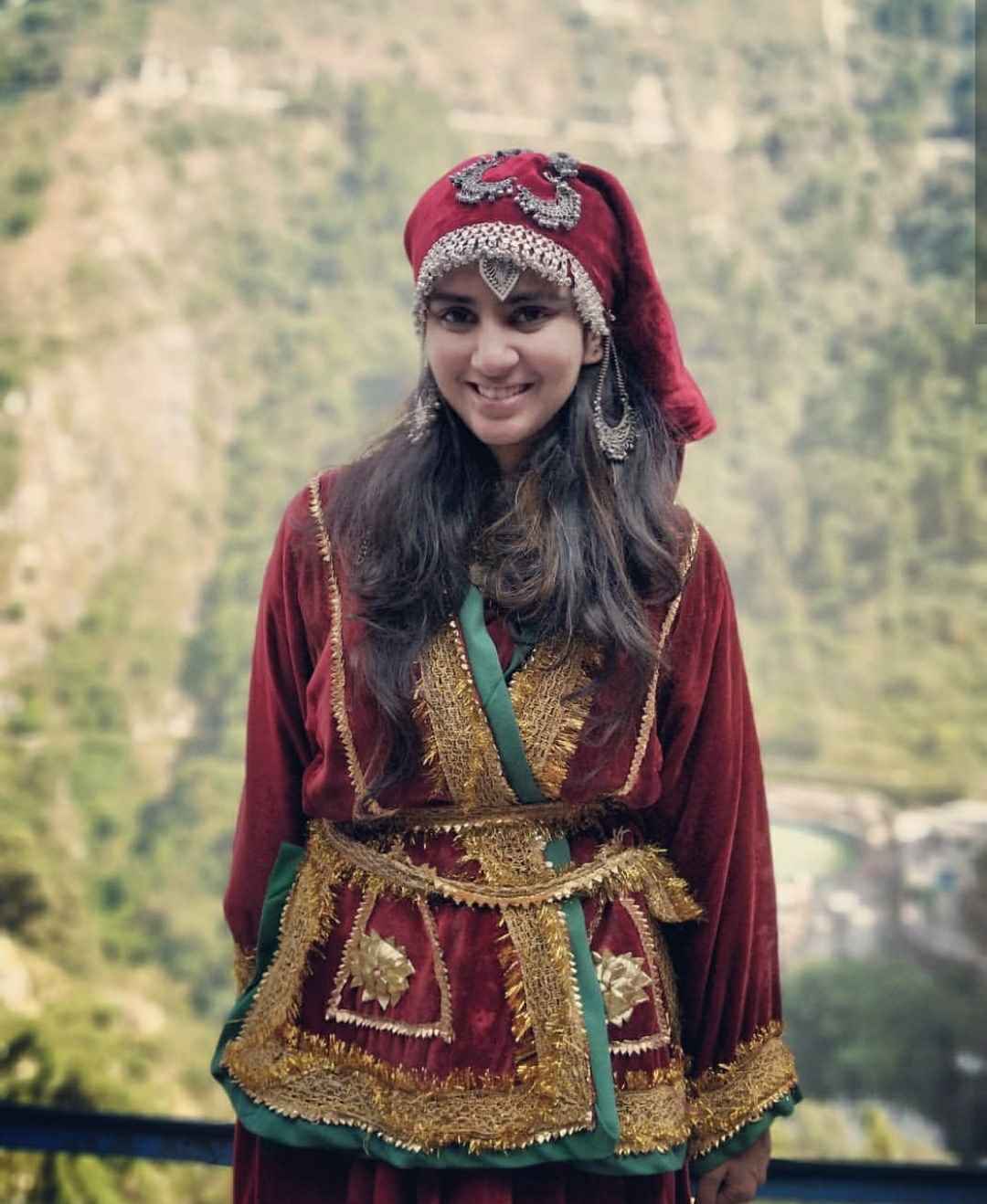 Details 140+ uttarakhand traditional dress super hot jtcvietnam.edu.vn