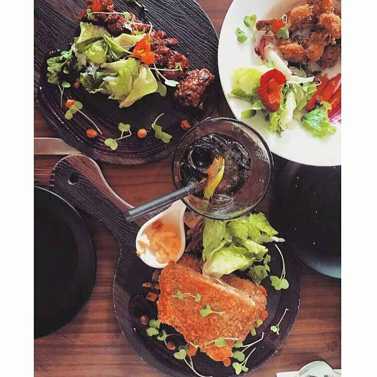 These Big Fat Sunday Brunches In Pune Will Force You To Get Out Of Your Bed This Weekend Tripoto However, selling their own produce ensures that earth food has no competitor in pune.