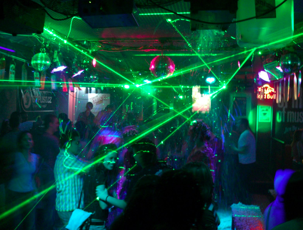 5 Shady Retro Bars In India That Are Home To All Things Illegal Tripoto Dance bars inside mumbai still function and carry on business as usual. 5 shady retro bars in india that are
