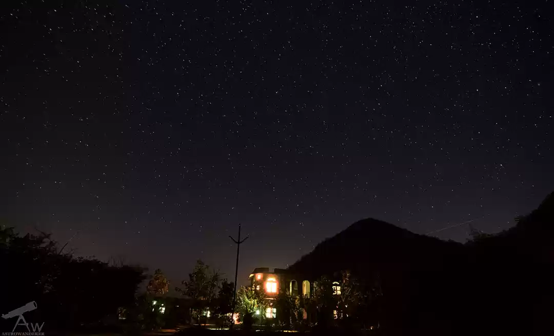 Photo of When It Rains Stars 