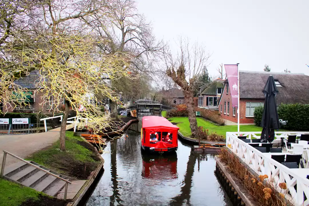 Photo of A Day in Giethoorn- 